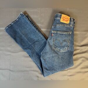 ✨ Levi’s High Waisted Cropped Flare Jeans ✨
Women’s Size 25 (W25 L27)